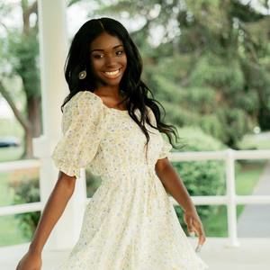 Meet your Posher, Sierra